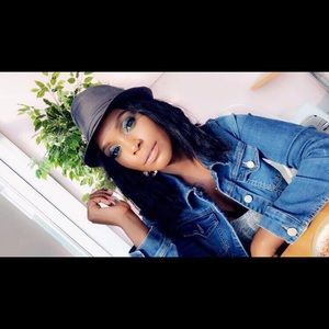 Meet your Posher, Jodi-ann